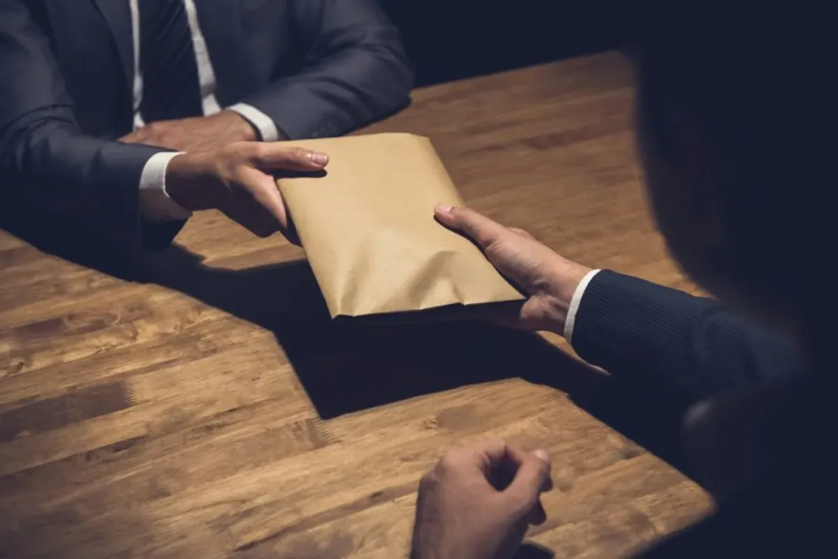 La guerre de la corruption contre le droit